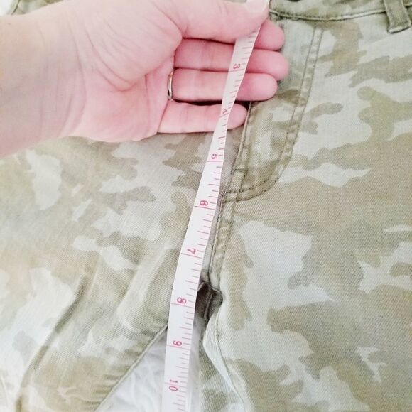 Zara denim with heavy distressing camo - Picture 4 of 7